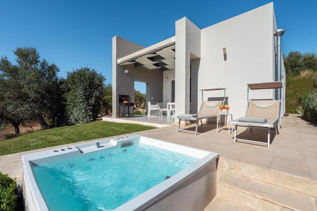 Villa Pettegola Tenuta Il Cavaliere Di Italia Noto- Vista Mare Mini Piscina Idromassaggio Extérieur photo